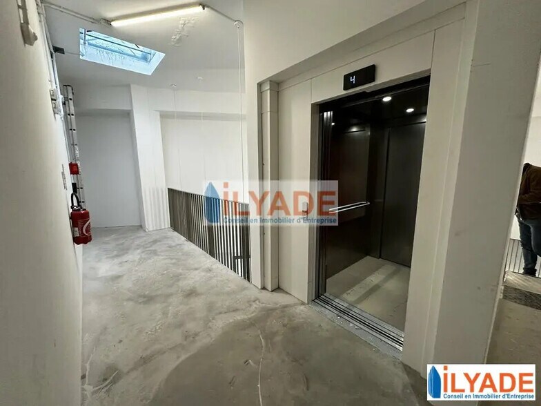 750 Avenue Emile Bodin, La Ciotat à louer - Photo de l’immeuble – Image 3 sur 11