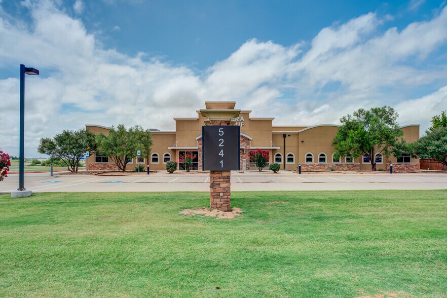 5241 98th St, Lubbock, TX à vendre - Photo de l’immeuble – Image 2 sur 43