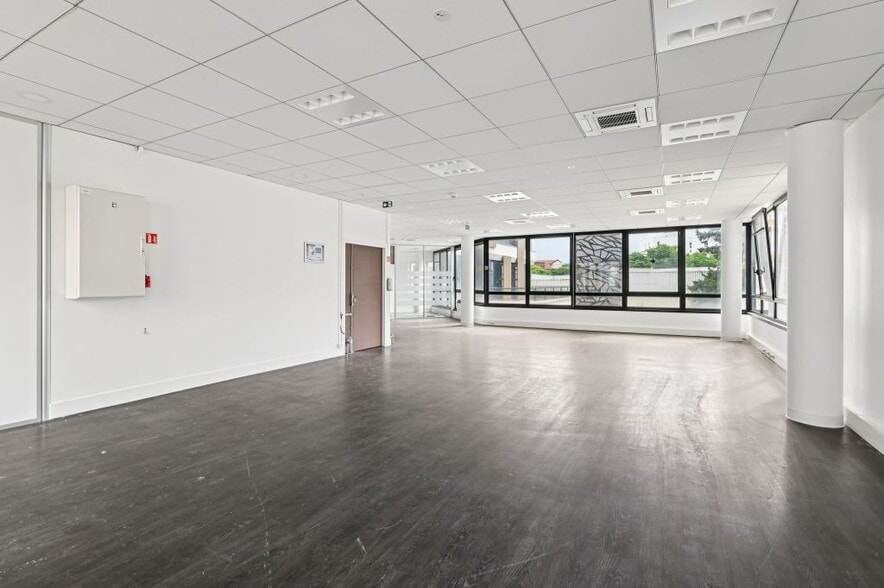 163-167 Avenue Georges Clemenceau, Nanterre à louer - Photo intérieure – Image 3 sur 9