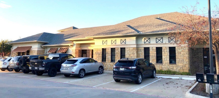 3492 Long Prairie Rd, Flower Mound, TX à louer - Photo de l’immeuble – Image 3 sur 4