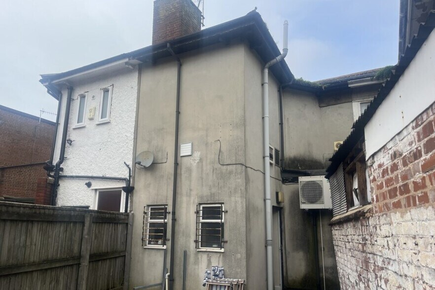 24 Cowick St, Exeter à vendre - Photo de l’immeuble – Image 3 sur 6