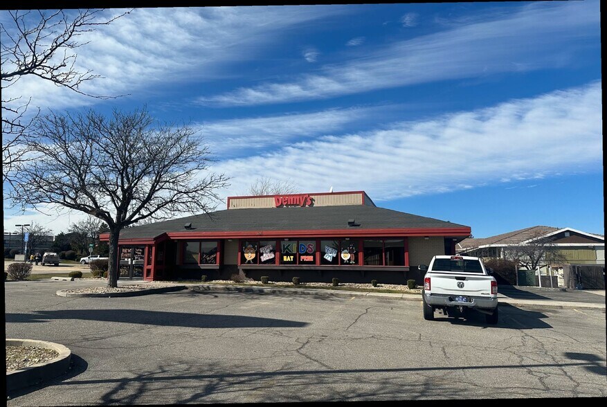 2580 Airport Way, Boise, ID à louer - Photo de l’immeuble – Image 2 sur 14