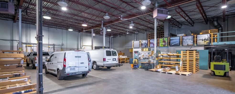 3280 Production Way, Burnaby, BC à vendre - Photo intérieure – Image 3 sur 7