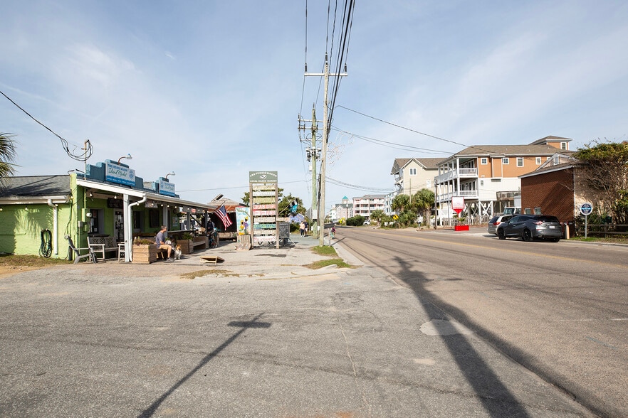 105-109 Sumter Ave, Carolina Beach, NC à vendre - Photo principale – Image 2 sur 18