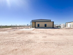 2269 Ocotillo Dr, Pecos, TX à louer Photo de l’immeuble– Image 1 sur 18