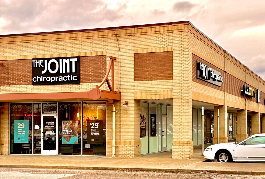 3189 N Highland Ave, Jackson, TN à louer - Photo de l’immeuble – Image 3 sur 14