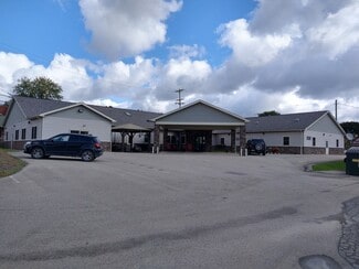 Plus de détails pour 98 Foundry St, Punxsutawney, PA - Santé à vendre