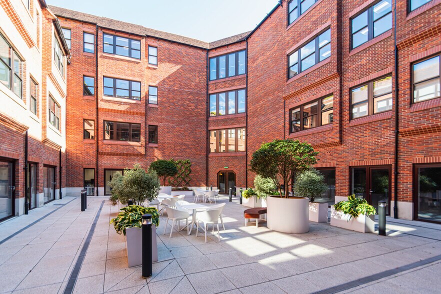 123 Castle, Salisbury à louer - Photo de l’immeuble – Image 2 sur 11