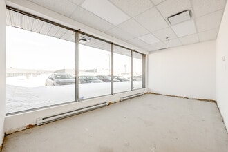 3339-3403 St Griffith, Saint-Laurent, QC à louer Photo intérieure– Image 1 sur 7