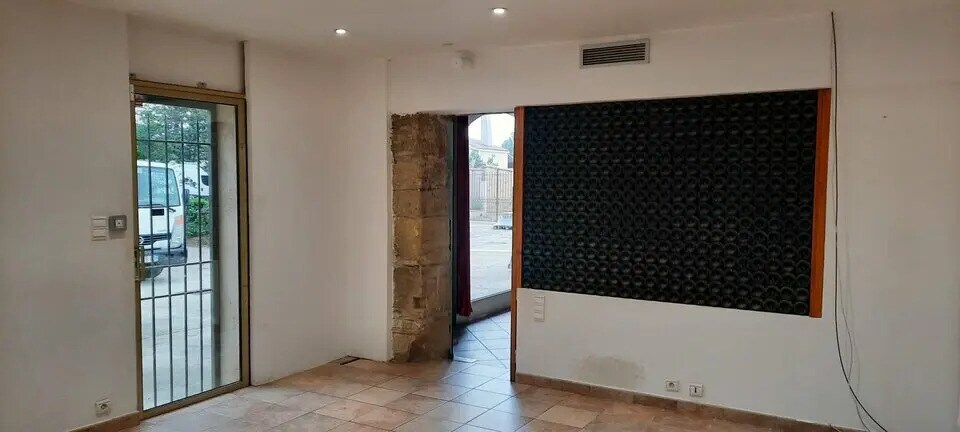 Bureau dans Châteauneuf-du-Pape à louer - Photo de l’immeuble – Image 3 sur 7