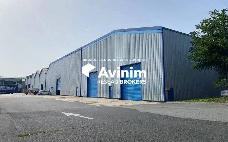 Industriel/Logistique dans Corbeil-Essonnes à louer Photo de l’immeuble– Image 1 sur 5