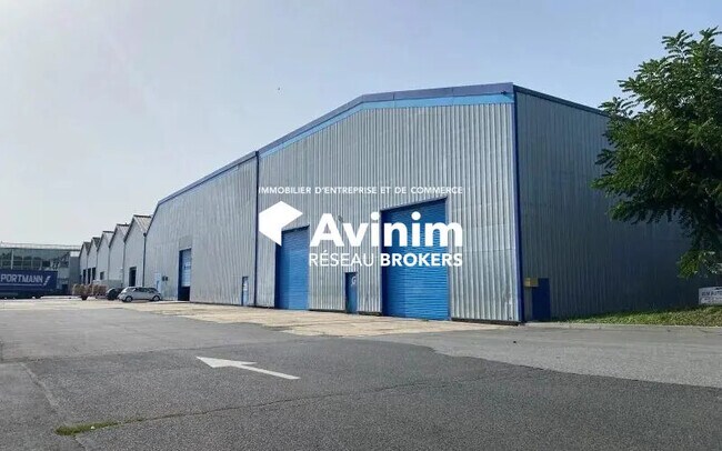 Plus de détails pour Industriel/Logistique à louer