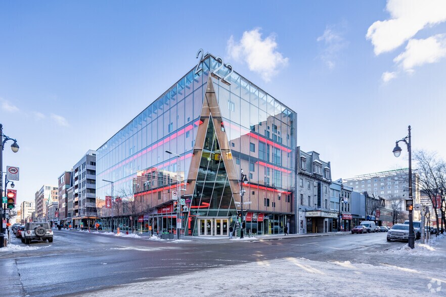 22 Rue Ste-Catherine E, Montréal, QC à vendre - Photo de l’immeuble – Image 2 sur 19