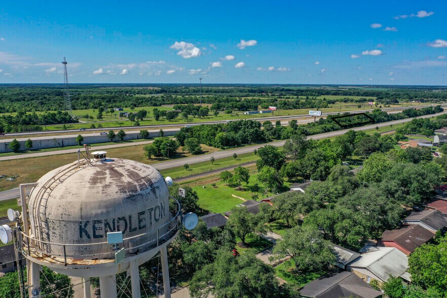 0 Highway 59, Kendleton, TX à vendre - Photo de l’immeuble – Image 1 sur 16