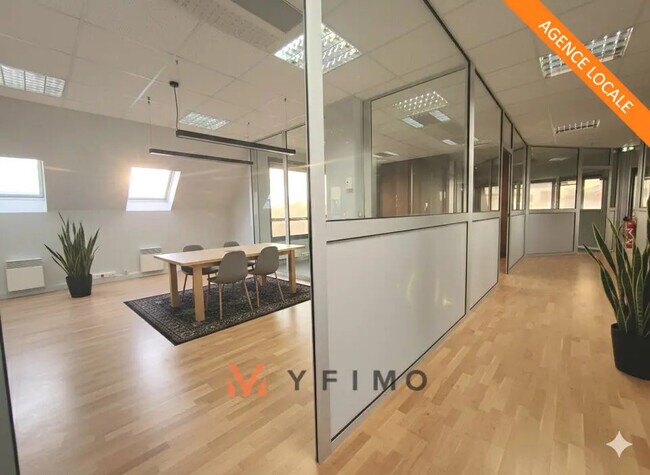 Plus de détails pour Bureau à louer