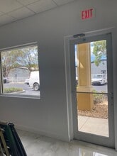 3425 Radio Rd, Naples, FL à louer Photo intérieure– Image 1 sur 4