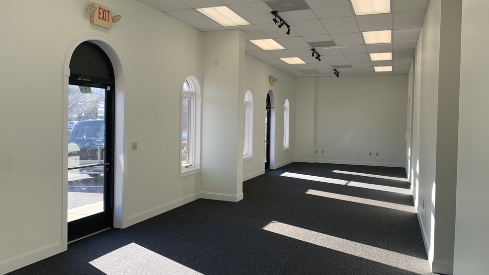 140-164 Corporate Blvd, Indian Trail, NC à louer - Photo de l’immeuble – Image 3 sur 13