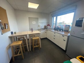 4 Rue Des Artisans, Pechbonnieu à vendre Photo intérieure– Image 2 sur 5