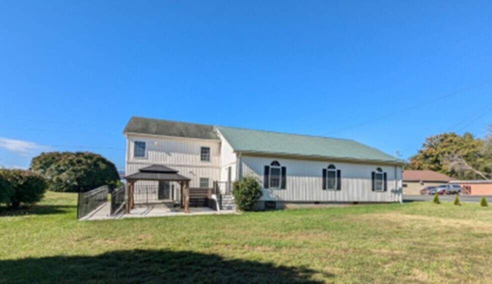 168 Faulconerville Dr, Amherst, VA à vendre - Photo de l’immeuble – Image 3 sur 3