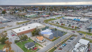 817 W Walnut St, Rogers, AR à louer Photo intérieure– Image 2 sur 7
