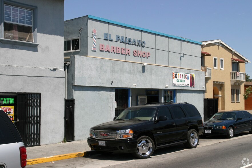 2009-2013 E 7th St, Long Beach, CA à vendre - Photo de l’immeuble – Image 2 sur 5