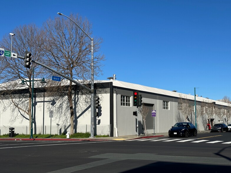 4045 Horton St, Emeryville, CA à louer - Photo de l’immeuble – Image 1 sur 12
