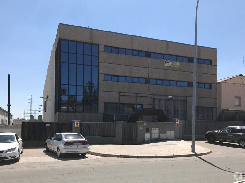 Paseo Arroyomolinos, 51, Móstoles, Madrid à louer - Photo de l’immeuble – Image 2 sur 26
