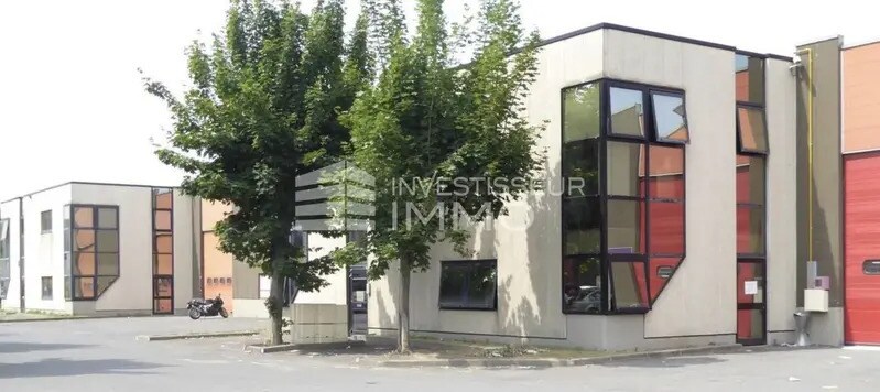 Bureau dans La Courneuve à louer - Photo de l’immeuble – Image 3 sur 6