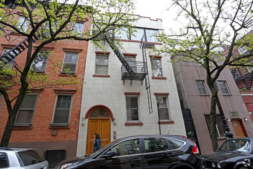 36 Bedford St, New York, NY à vendre - Photo de l’immeuble – Image 3 sur 10