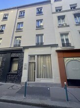 Rue La Condamine, Paris à louer Photo de l’immeuble– Image 1 sur 5