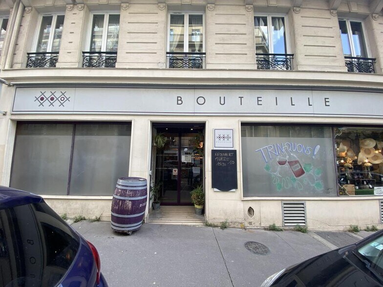 Immeuble residentiel dans Paris à vendre - Photo de l’immeuble – Image 2 sur 7