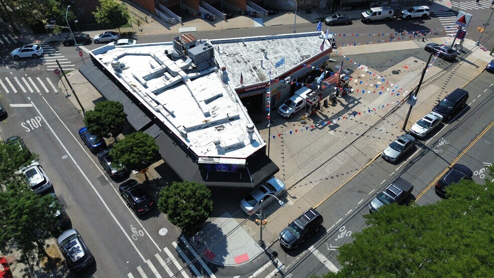 3102 44th St, Astoria, NY à vendre - Aérien – Image 2 sur 5