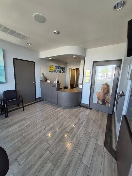 17023 Hawthorne Blvd, Lawndale, CA à vendre - Photo de l’immeuble – Image 2 sur 6