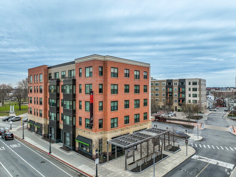 1 Moody St, Waltham, MA à louer - Photo de l’immeuble – Image 2 sur 5