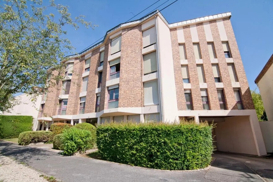 79 Avenue De Sainte-Ménehould, Châlons-en-Champagne à vendre - Photo de l’immeuble – Image 2 sur 11