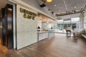 210 E 3rd St, Long Beach, CA à louer Photo intérieure– Image 2 sur 14