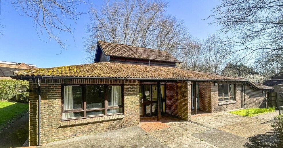 Calpe Av, Lyndhurst à vendre - Photo de l’immeuble – Image 3 sur 8