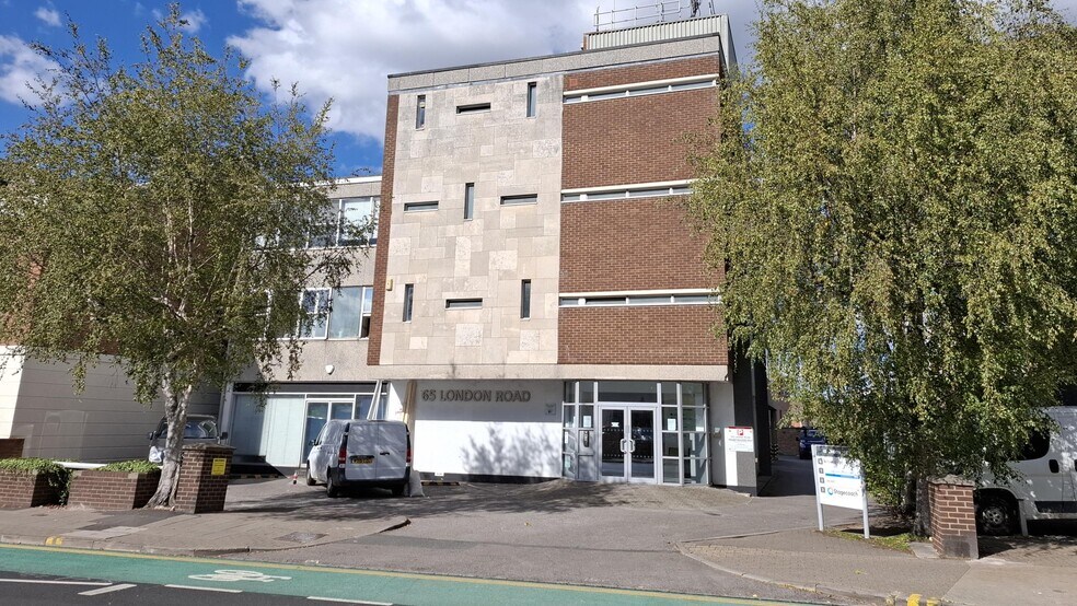 65 London Rd, Gloucester à louer - Photo principale – Image 1 sur 3