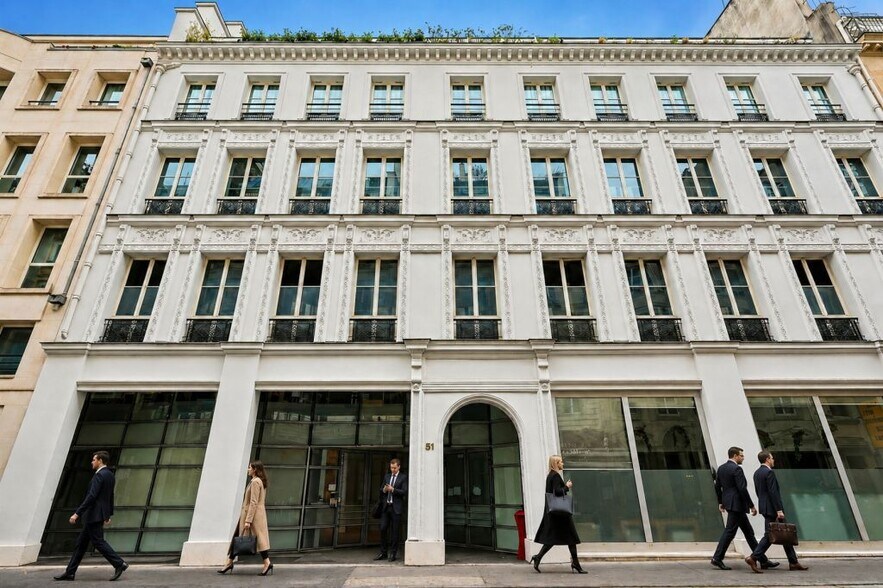 51 Rue Vivienne, Paris à louer - Photo de l’immeuble – Image 3 sur 9