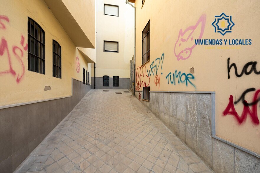 Terrain dans Granada, Granada à vendre - Photo de l’immeuble – Image 2 sur 15