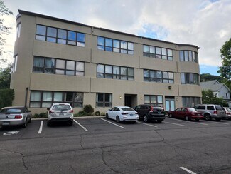 Plus de détails pour 72-74 North St, Danbury, CT - Bureau à louer