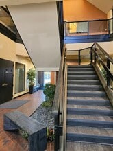 1200 E Orangeburg Ave, Modesto, CA à louer Photo de l’immeuble– Image 2 sur 12