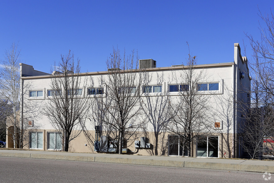 6430 Brook Park Dr, Colorado Springs, CO à vendre - Photo de l’immeuble – Image 2 sur 5