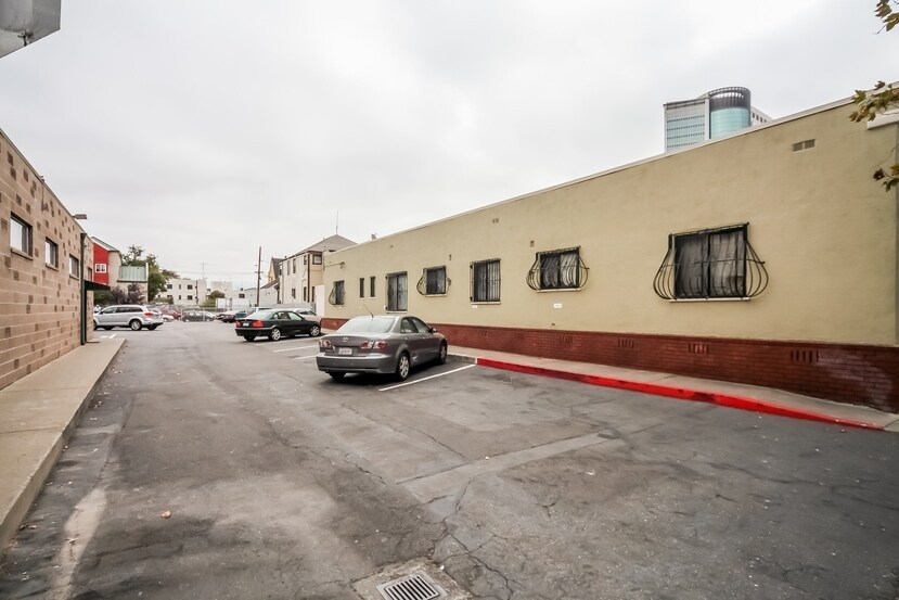 678 14th St, Oakland, CA à vendre - Photo de l’immeuble – Image 2 sur 18