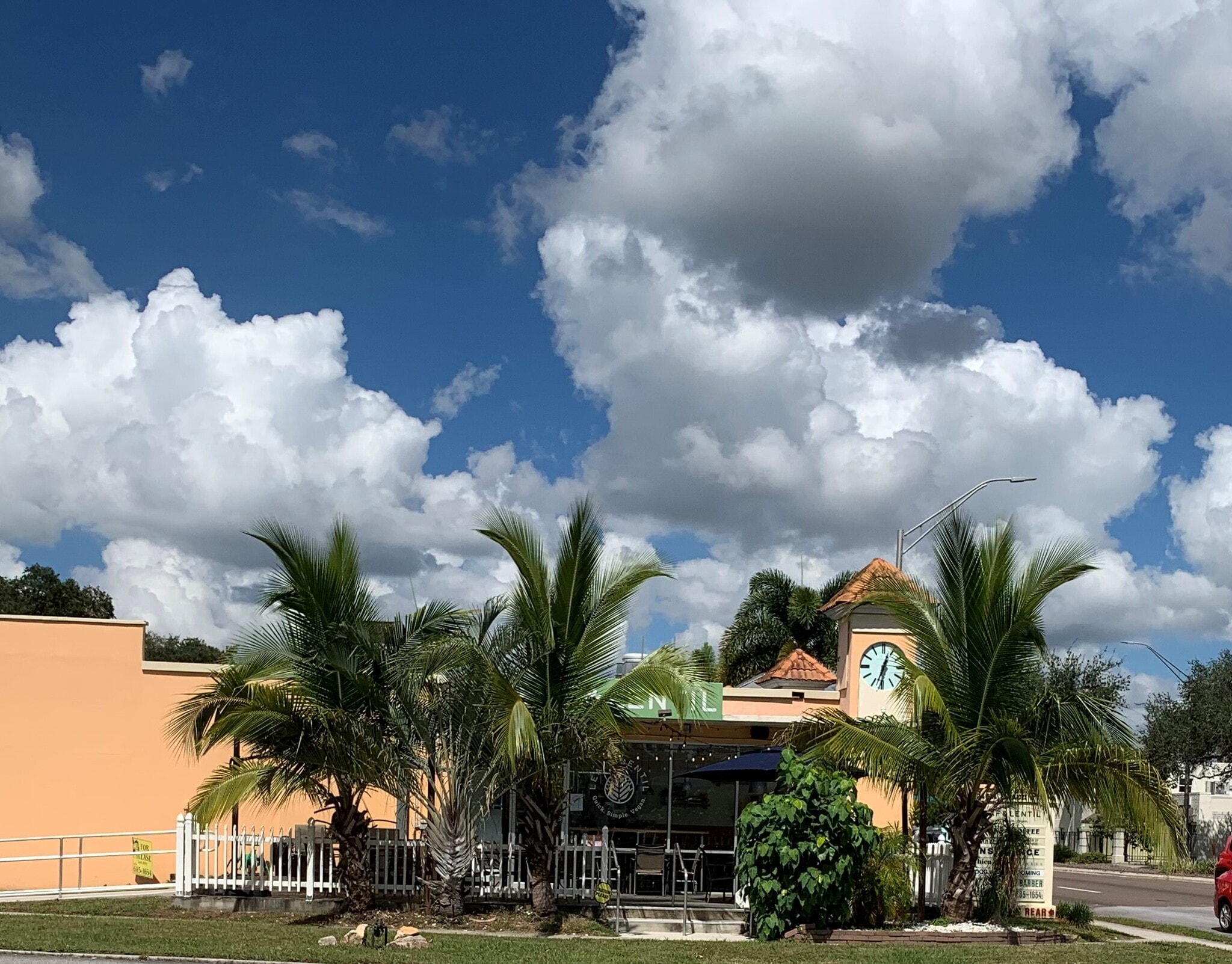 2801-2815 N Tamiami Trl, Sarasota, FL à louer Photo de l’immeuble– Image 1 sur 1