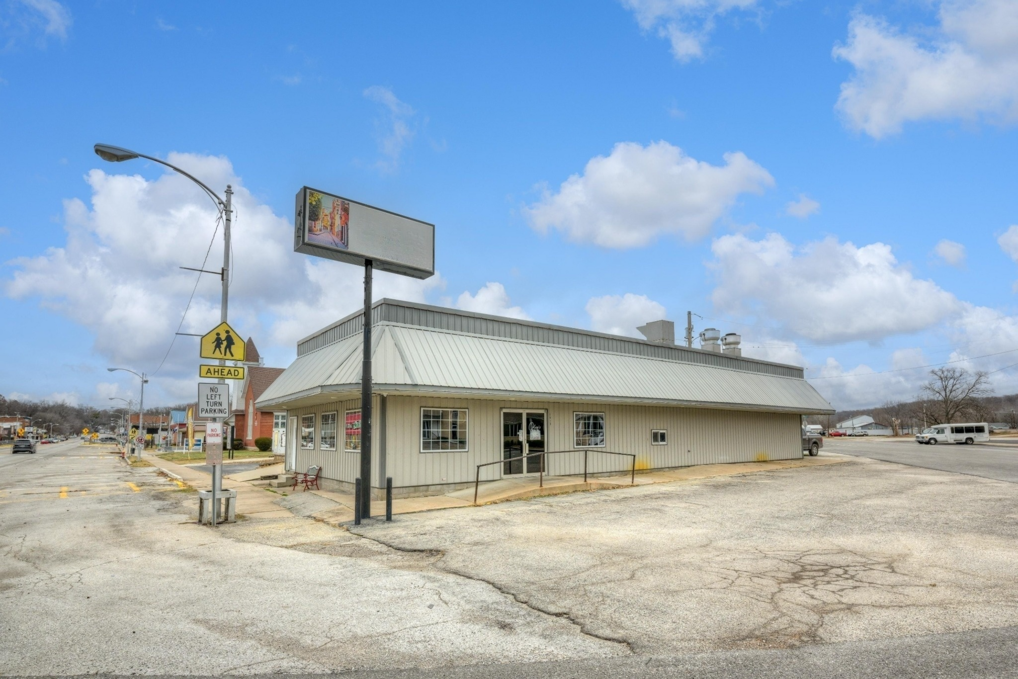 1413 Cherokee Ave, Seneca, MO à vendre Photo principale– Image 1 sur 35