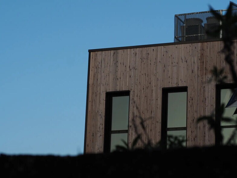 Bureau dans Lorient à louer - Photo de l’immeuble – Image 1 sur 5