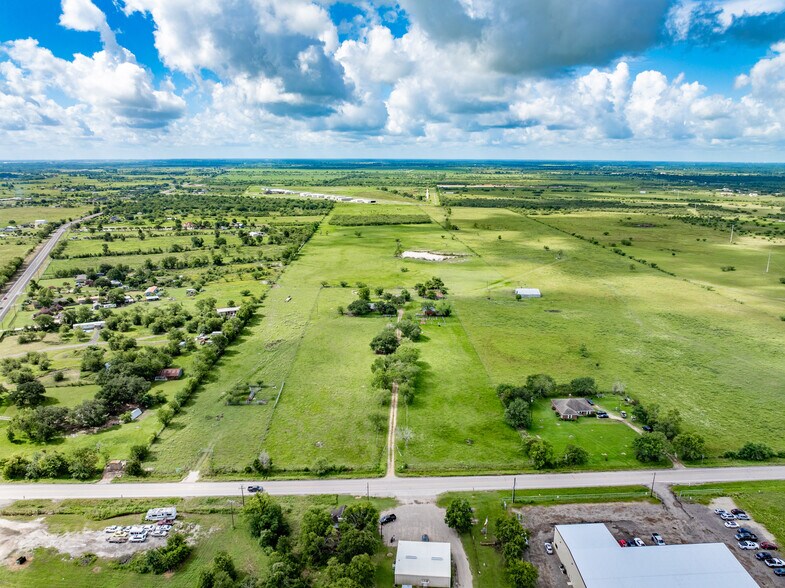 12617 FM 1887, Hempstead, TX à vendre - Photo de l’immeuble – Image 3 sur 30