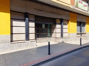 Local commercial dans Mora, Toledo à louer Photo intérieure– Image 1 sur 17
