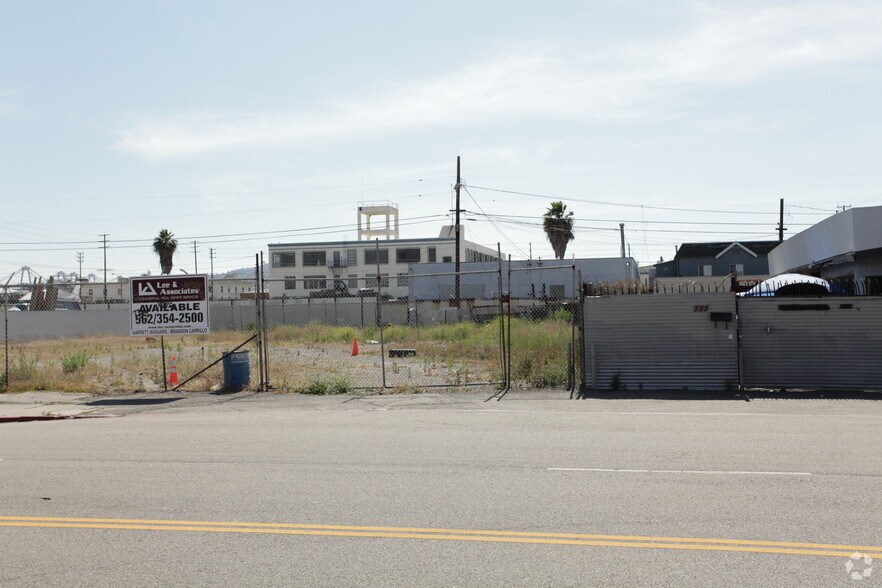 331-333 N Avalon Blvd, Wilmington, CA à louer - Photo principale – Image 1 sur 3
